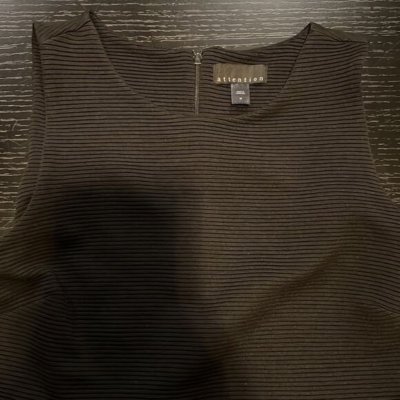 Attention peplum top size medium - Picture 4 of 5